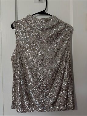 Cable & Gauge Silver Sequin Sleeveless Shell